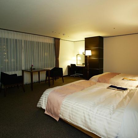 Yamatoya Honten Matsuyama (Ehime) Quarto foto