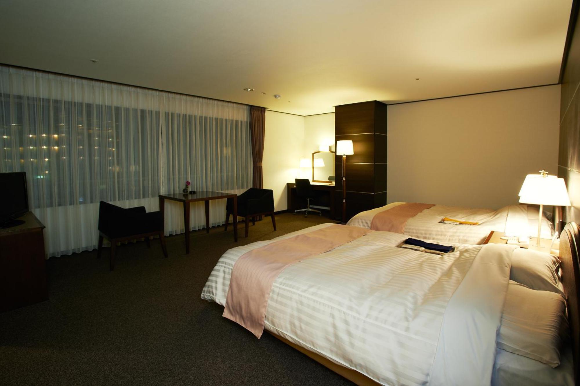 Yamatoya Honten Matsuyama (Ehime) Quarto foto
